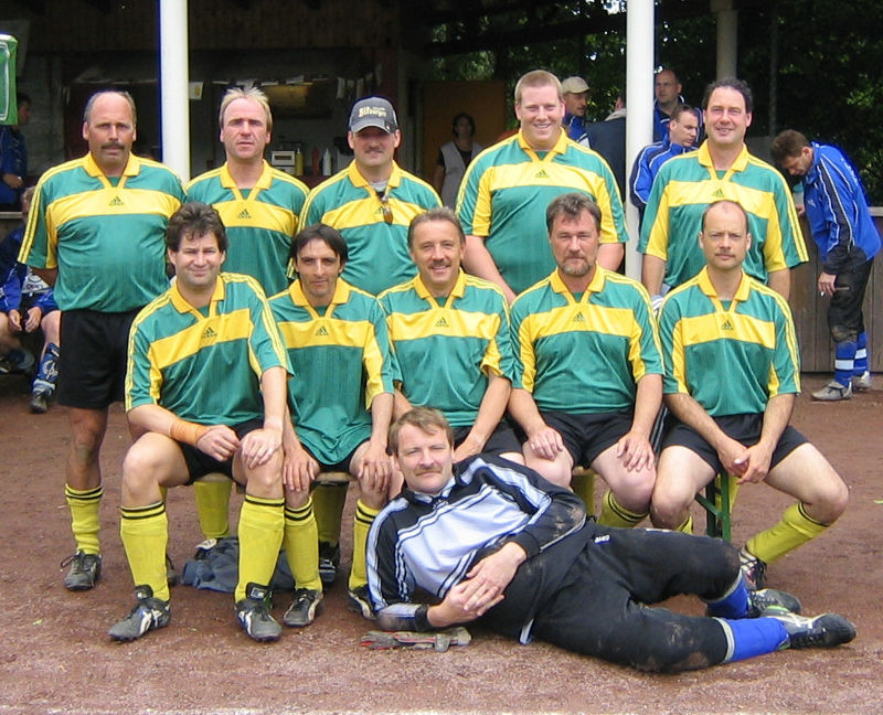 Alte Herren Fussball im Jahr 2004